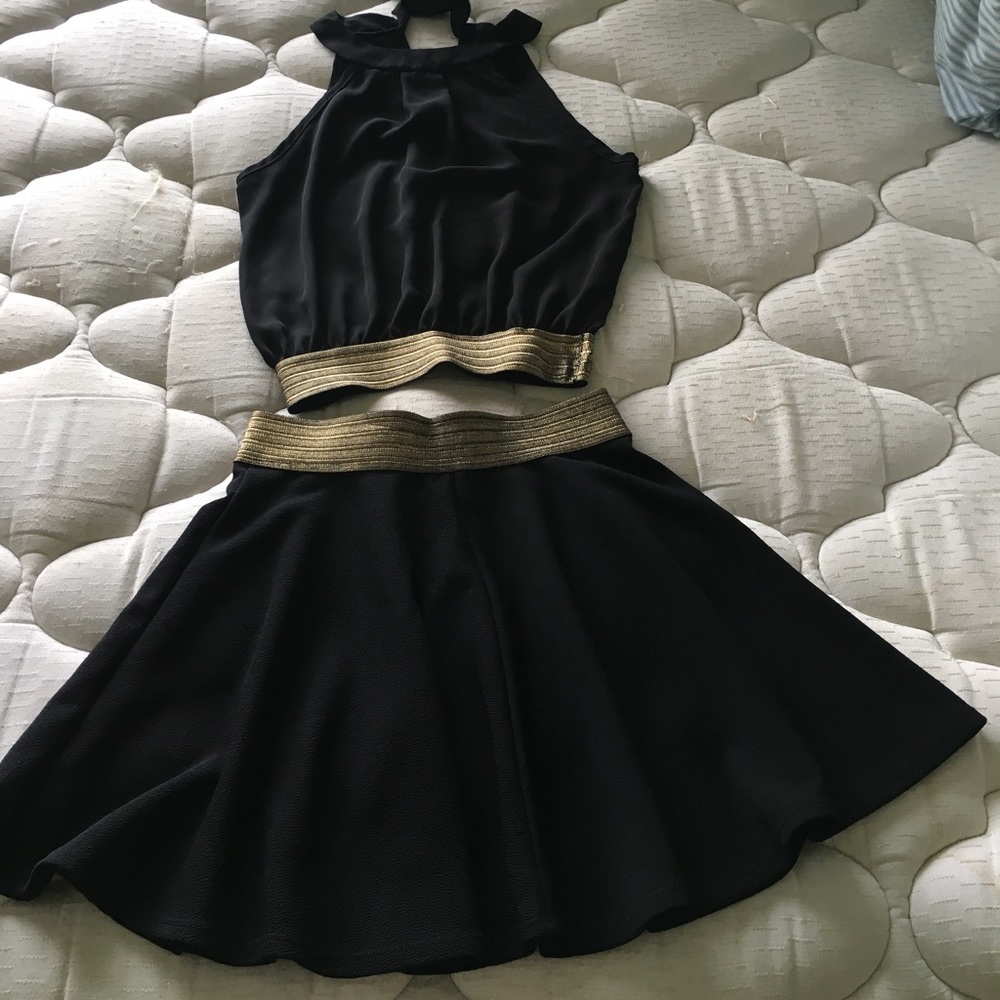 Two piece crop top and skirt set